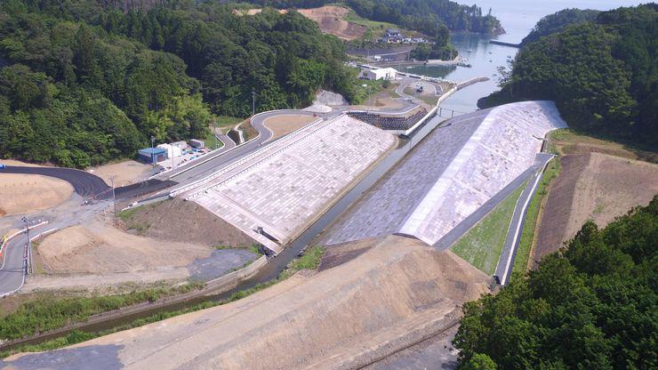 港川河川復旧工事